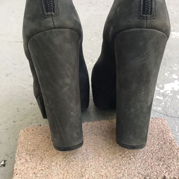 Vic  Matie  platforms - Picture 5 of 9